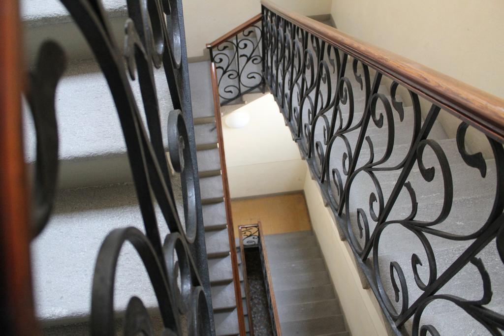 Via Rusconi 10 - BymyhomeinКомо Екстер'єр фото